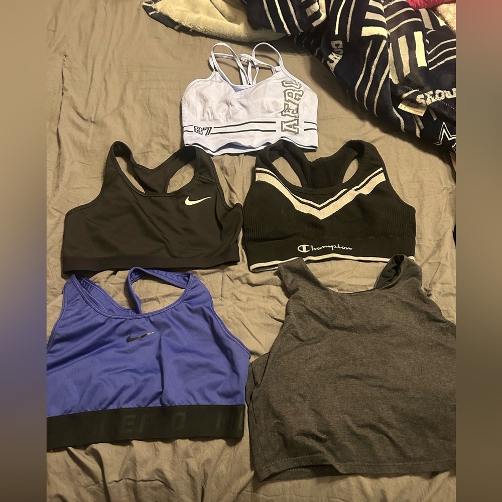 Women’s Sports Bras (L)